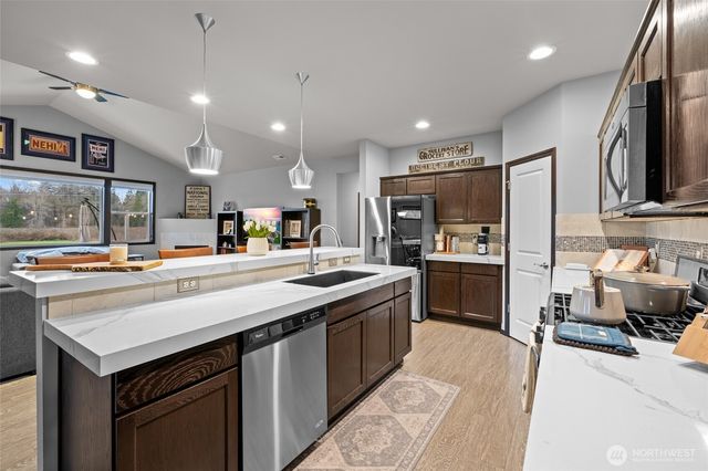 1402 S Machias Road, Snohomish, WA 98290