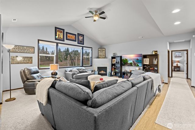 1402 S Machias Road, Snohomish, WA 98290