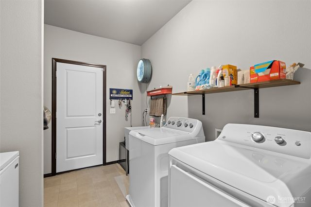 1402 S Machias Road, Snohomish, WA 98290