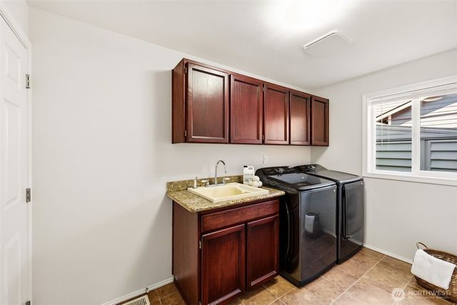 17430 57th Avenue W, Lynnwood, WA 98037