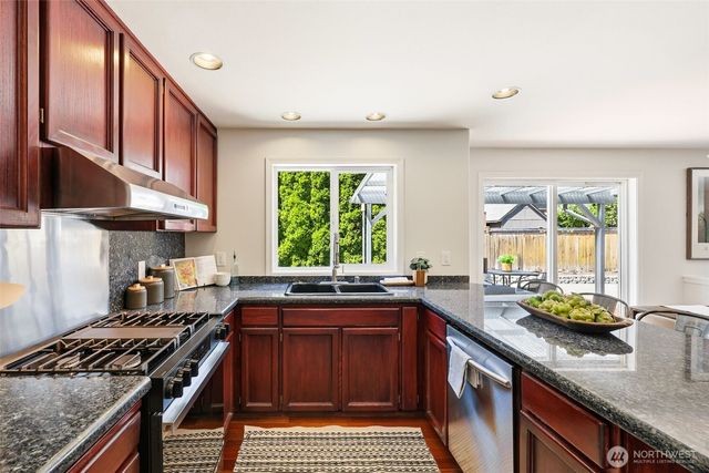 17430 57th Avenue W, Lynnwood, WA 98037