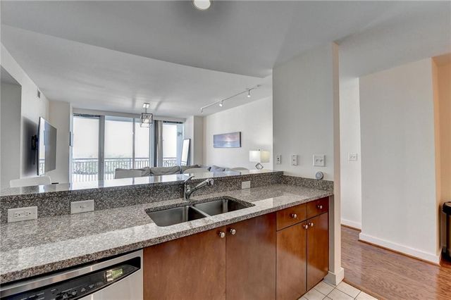 3338 Peachtree NE Road 1102, Atlanta, GA 30326