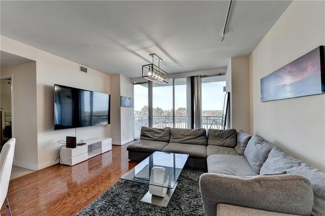 3338 Peachtree NE Road 1102, Atlanta, GA 30326