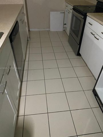 15480 SW 284th St 2111, Homestead, FL 33033