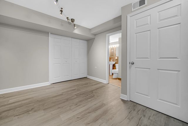 1424 W Grand Avenue 2, Chicago, IL 60642