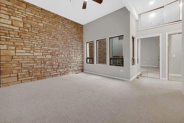 1424 W Grand Avenue 2, Chicago, IL 60642