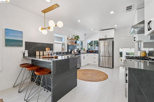 1646 1646 Ashby Ave, Berkeley, CA 94703