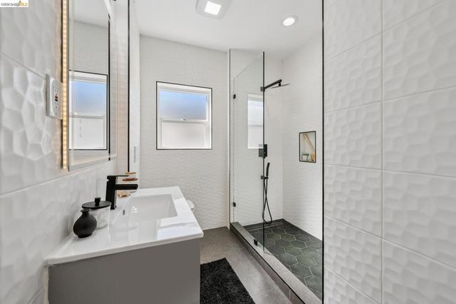 1646 1646 Ashby Ave, Berkeley, CA 94703