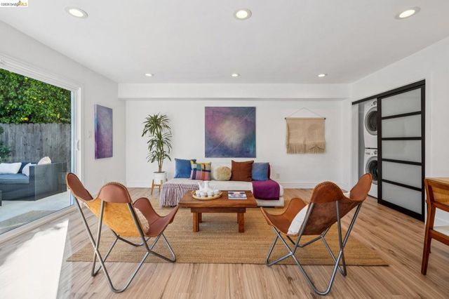 1646 1646 Ashby Ave, Berkeley, CA 94703