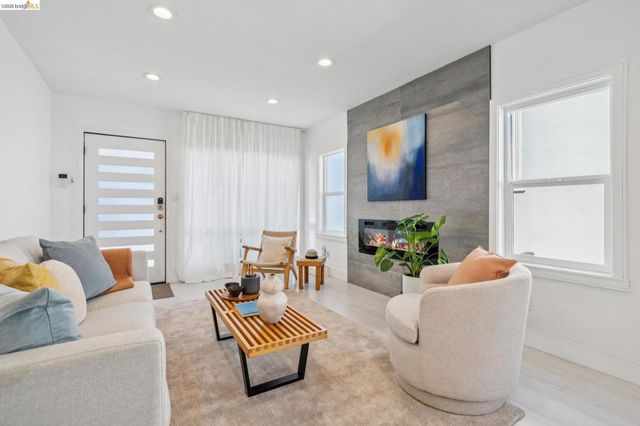 1646 1646 Ashby Ave, Berkeley, CA 94703