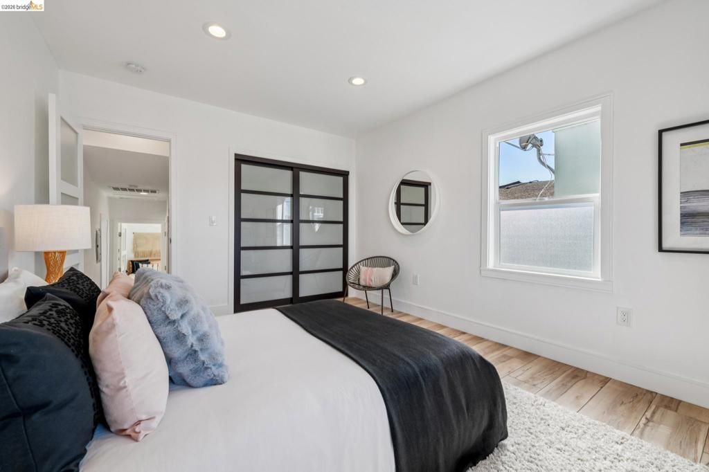 Image 26 of property listing at 1646 1646 Ashby Ave, Berkeley, CA 94703