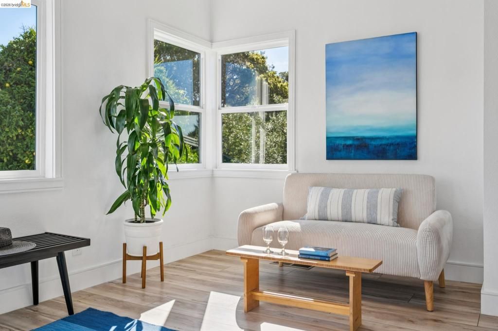 Image 32 of property listing at 1646 1646 Ashby Ave, Berkeley, CA 94703