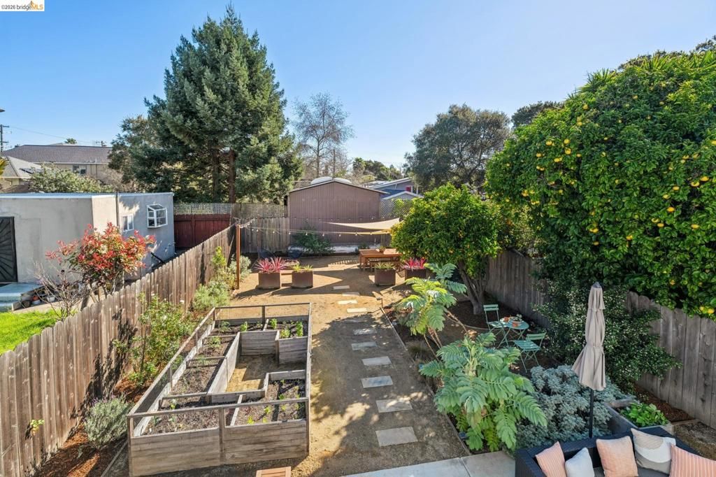 Image 36 of property listing at 1646 1646 Ashby Ave, Berkeley, CA 94703