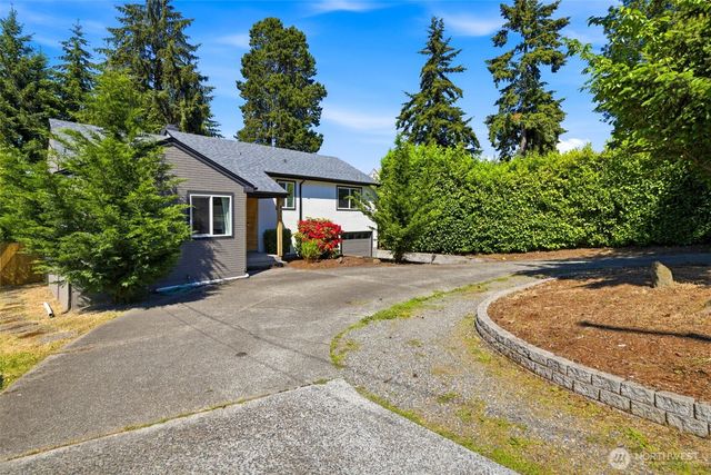 8313 S 19th Street, Tacoma, WA 98466