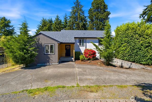 8313 S 19th Street, Tacoma, WA 98466