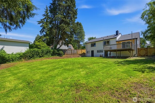 8313 S 19th Street, Tacoma, WA 98466