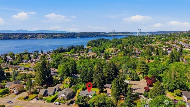 8313 S 19th Street, Tacoma, WA 98466