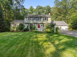 22 Neck Hill Rd, Mendon, MA 01756