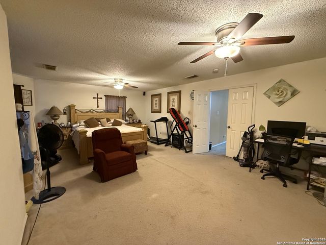 8815 SEBEC CIR, San Antonio, TX 78250