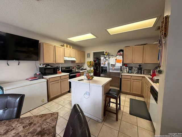 8815 SEBEC CIR, San Antonio, TX 78250