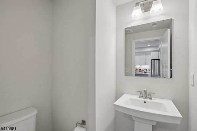 49 Owen Ct, Franklin Twp., NJ 08873
