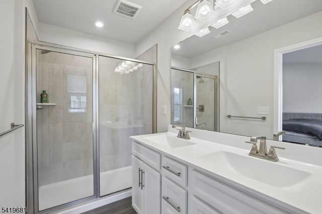 49 Owen Ct, Franklin Twp., NJ 08873