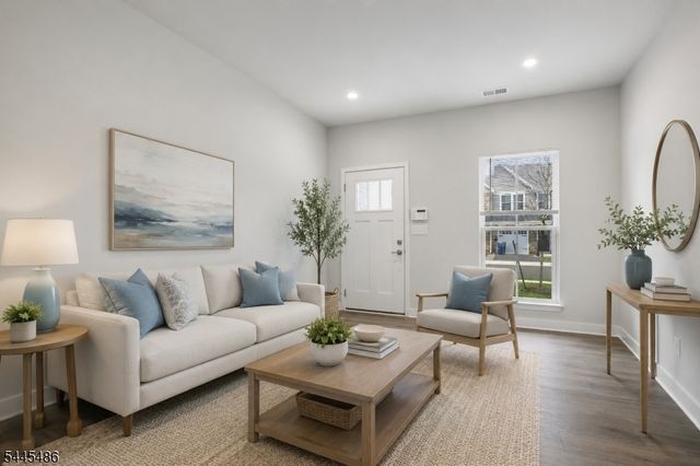 49 Owen Ct, Franklin Twp., NJ 08873