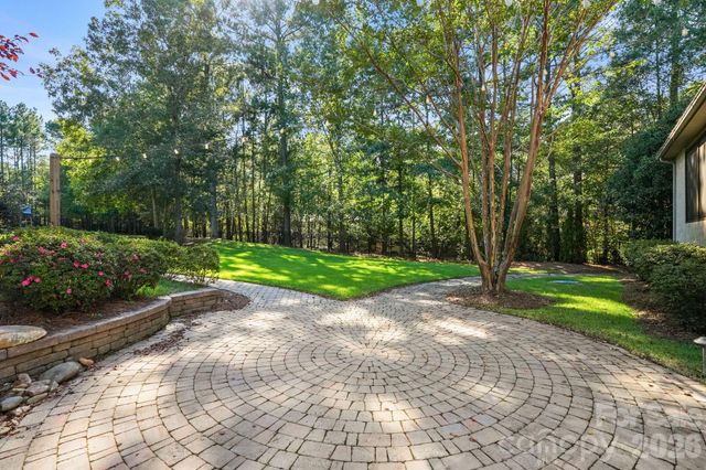2073 Sugar Pond Court, Fort Mill, SC 29715
