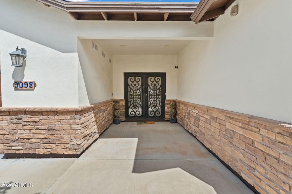 9098 E LUDLOW Drive, Scottsdale, AZ 85260 — photo 5