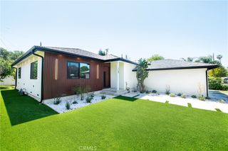 7760 Independence, Canoga Park, CA 91304
