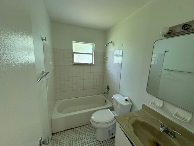 3002 SE Camino Avenue, Stuart, FL 34997