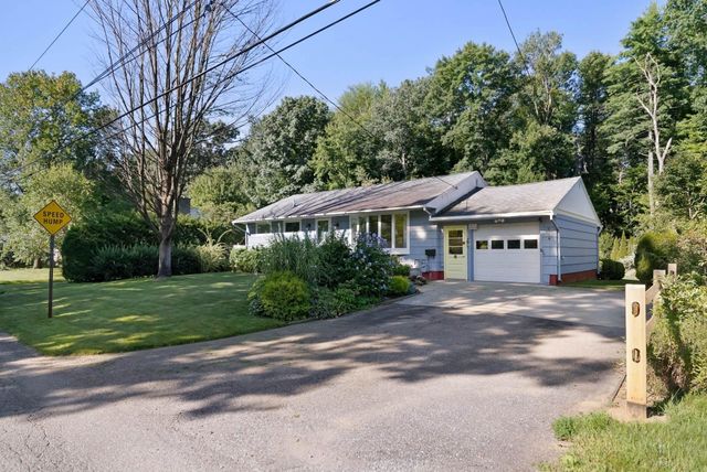 25 Mills Avenue, South Burlington, VT 05403