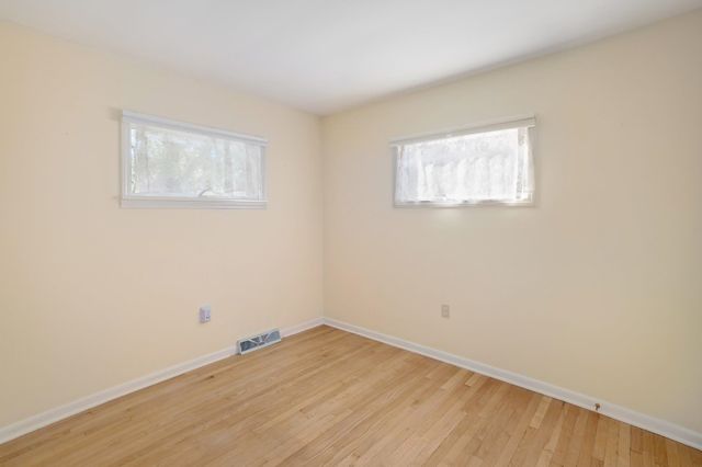 25 Mills Avenue, South Burlington, VT 05403