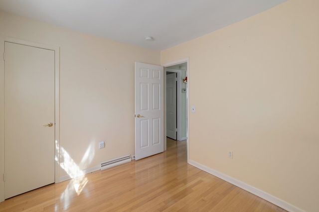 25 Mills Avenue, South Burlington, VT 05403