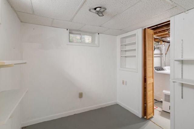 25 Mills Avenue, South Burlington, VT 05403