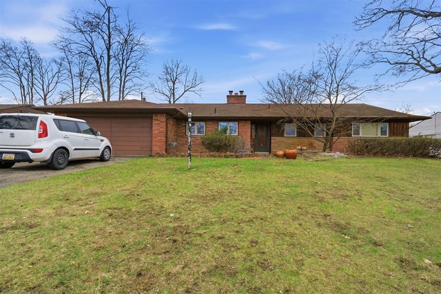 22903 N Bellwood Drive, Southfield, MI 48034