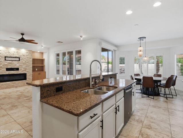 2625 N 158TH Avenue, Goodyear, AZ 85395