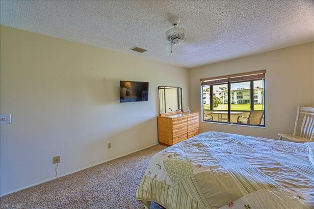 1784 Augusta DR 202, Fort Myers, FL 33907