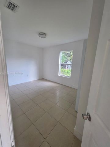 4729 NW 15th Ave 4727, Miami, FL 33142