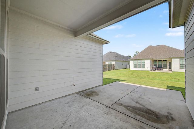 11687 Hideaway St, Denham Springs, LA 70726
