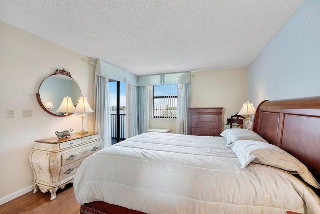 116 Lake Emerald Drive 403, Oakland Park, FL 33309