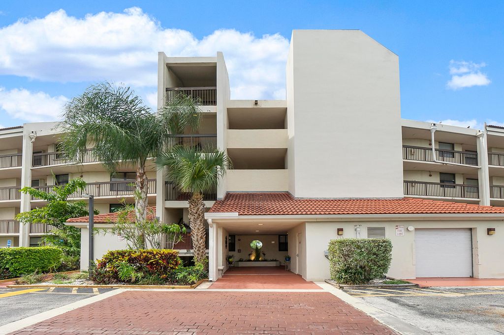 116 Lake Emerald Drive 403, Oakland Park, FL 33309