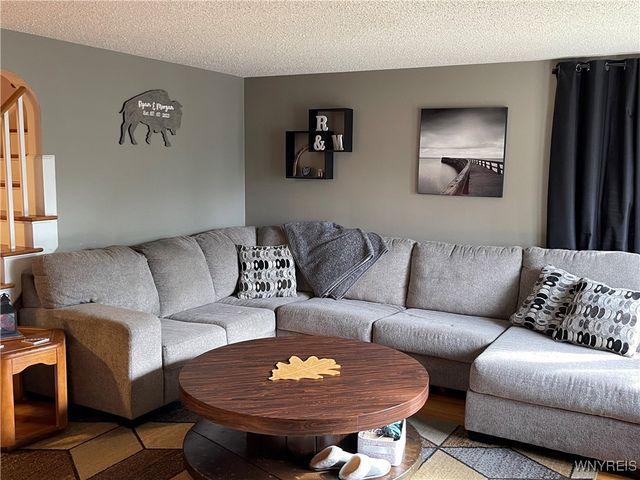 41 Rochelle Park, Tonawanda, NY 14150