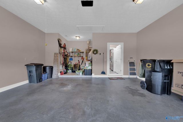 2901 Phelan Cir SE, Hanceville, AL 35077
