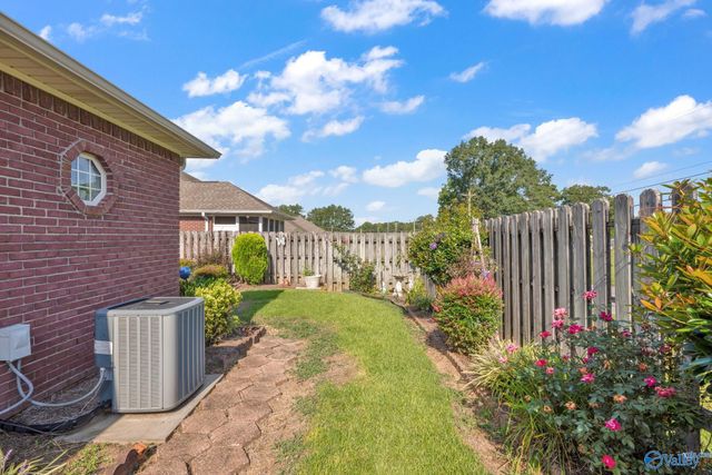 2901 Phelan Cir SE, Hanceville, AL 35077