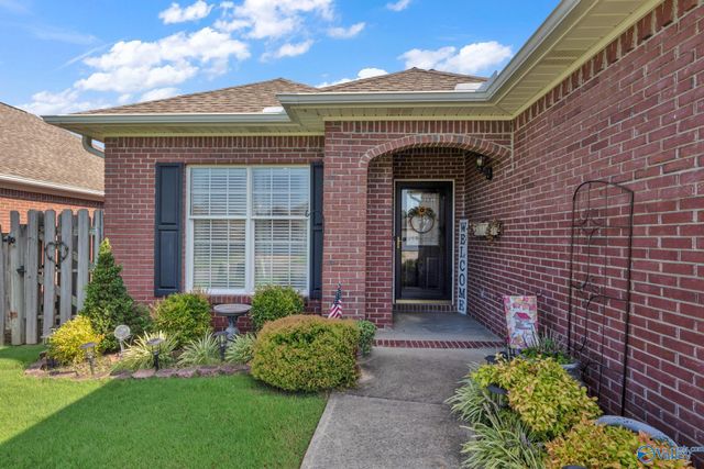 2901 Phelan Cir SE, Hanceville, AL 35077