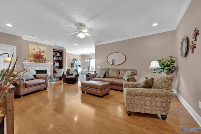 2901 Phelan Cir SE, Hanceville, AL 35077