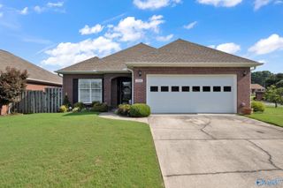 2901 Phelan Cir SE, Hanceville, AL 35077