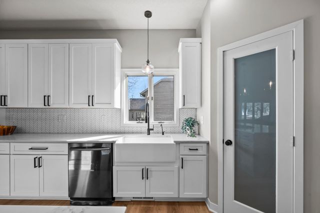 12314 Sunnybrook Road, Eden Prairie, MN 55347