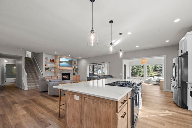 12314 Sunnybrook Road, Eden Prairie, MN 55347